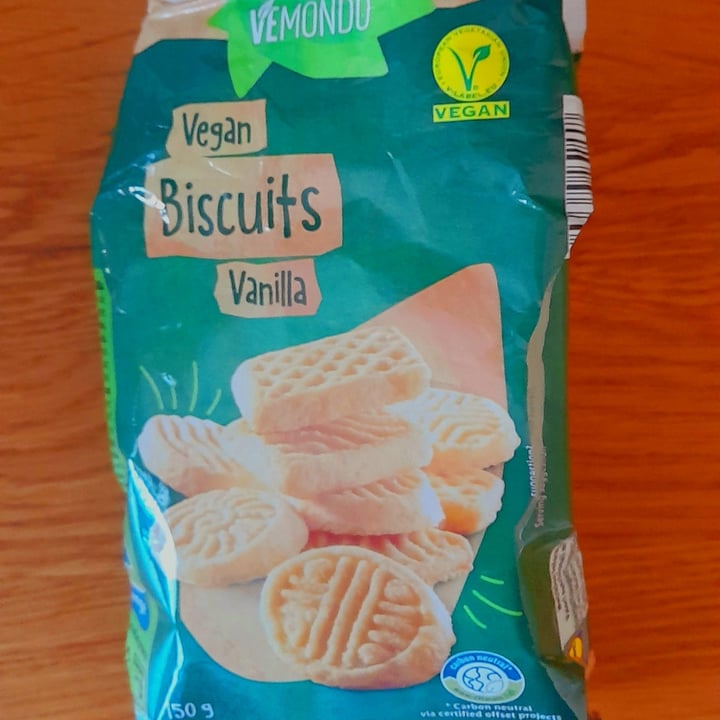 photo of Vemondo Bio Vanilla Biscuits shared by @giulipimpiveg on  12 Jan 2024 - review
