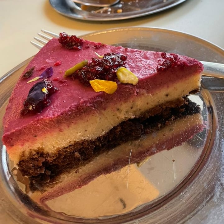 photo of Herbario Café torta de yogur y arandanos shared by @cassablancas on  01 Sep 2023 - review