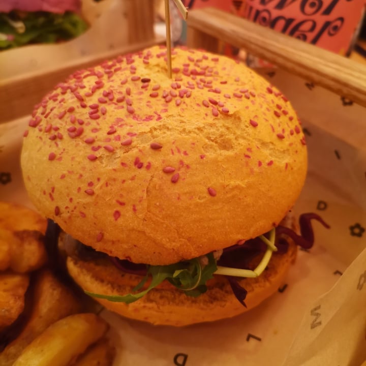 photo of Flower Burger botanical burger shared by @fradora on  17 Nov 2023 - review
