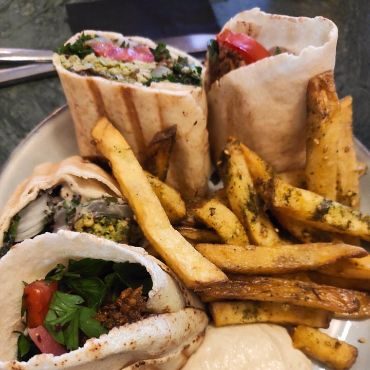 photo of Fatouch Pita Con Falafel shared by @fedes on  26 Sep 2023 - review
