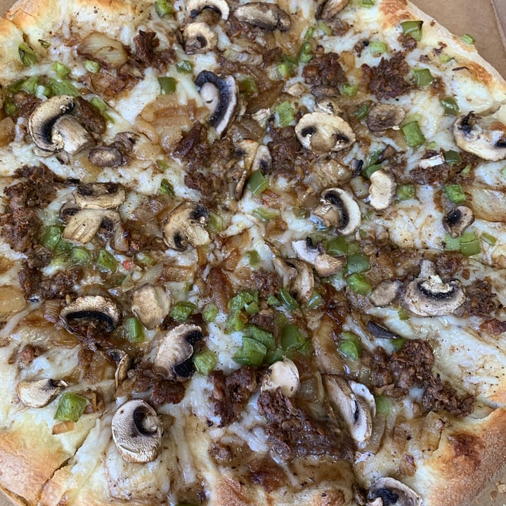 photo of Nellies pizza The Philly Burger Pizza shared by @onehungryvegan on  11 Apr 2024 - review