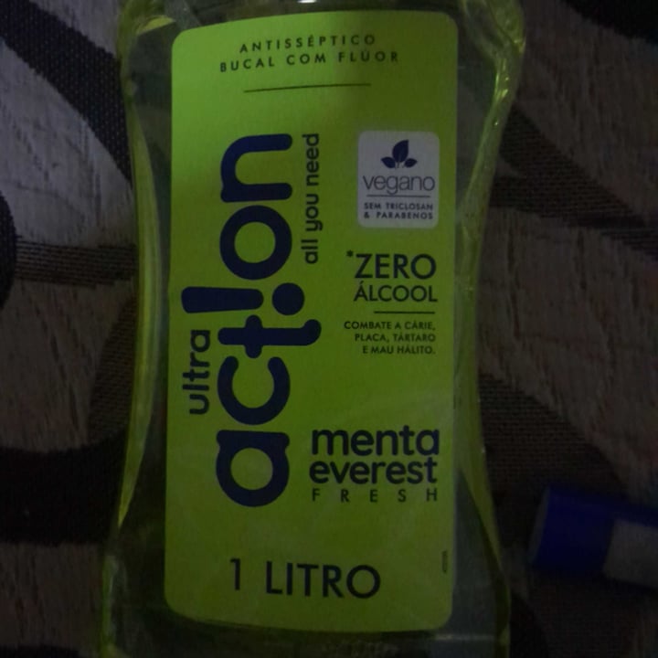 photo of Ultra action Enxaguante bucal Menta Everest shared by @prissy on  30 Sep 2023 - review