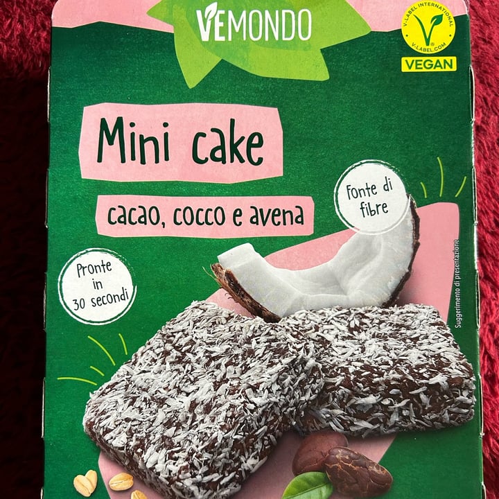 photo of Vemondo mini cake cacao cocco e avena shared by @federego77 on  08 May 2024 - review