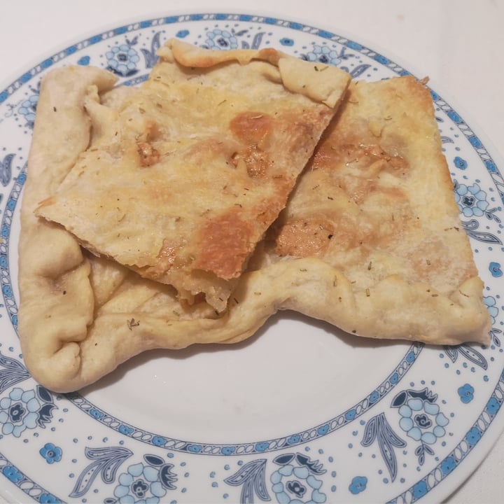 photo of Vegan Mattapoisett Non formaggio delicato alla canapa e affumicato shared by @aleveganfoodlover on  16 May 2024 - review