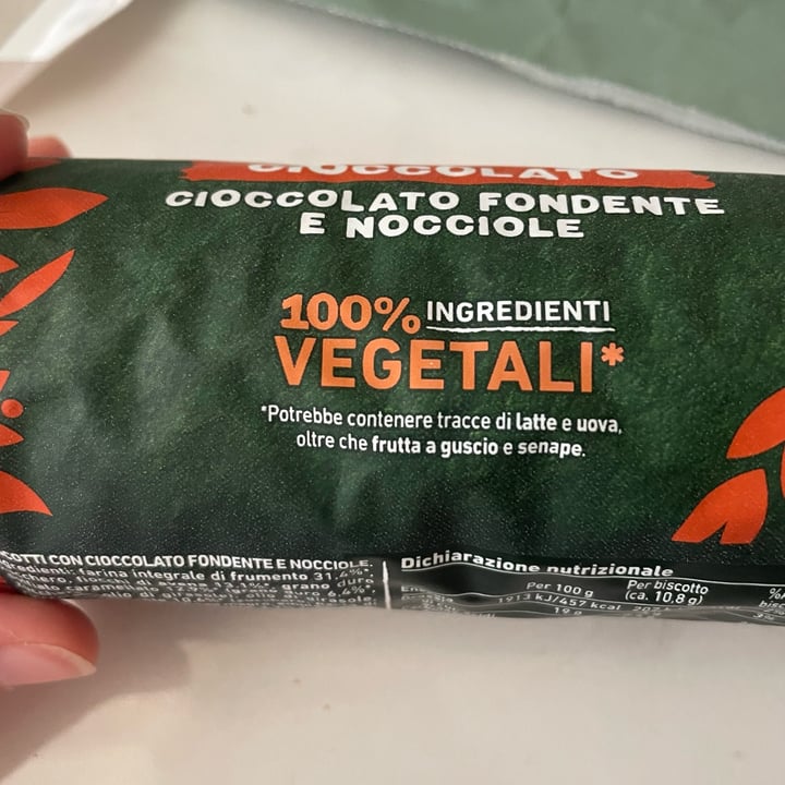 photo of Gran Cereale Biscotti cioccolato fondente e nocciole shared by @clxolao on  15 Jul 2025 - review
