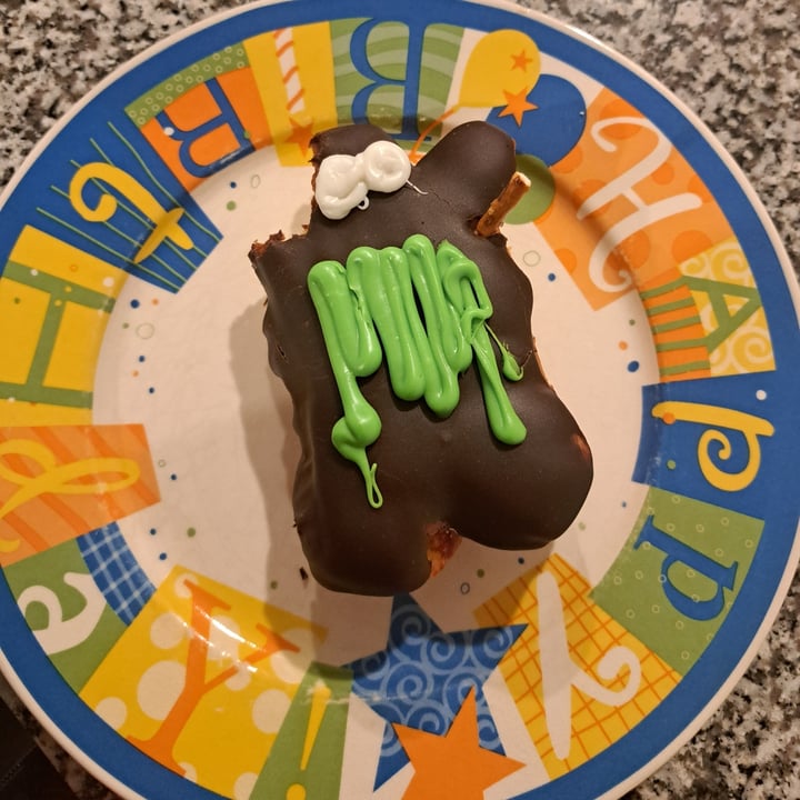 photo of Voodoo Doughnut Voodoo Doll Donut shared by @kyl3miles on  24 Dec 2024 - review
