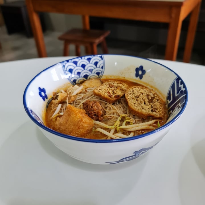 photo of 粮粮蔬食 DeGrain Vegetarian Cafe Brown Rice Laksa Bihun shared by @parismelody on  16 Sep 2023 - review