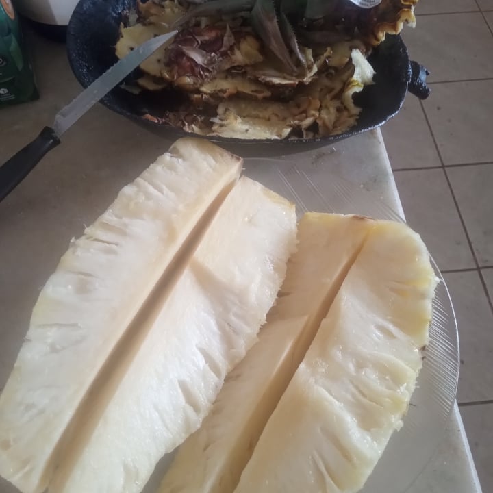 photo of Danilo Frutas Premium Abacaxi Pérola shared by @ddm on  06 Oct 2025 - review