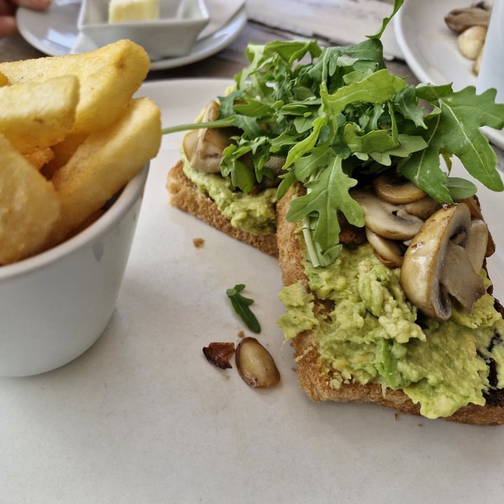 photo of Lighthouse cafe Avo & Mushrooms on Toast shared by @carmz on  01 Oct 2025 - review