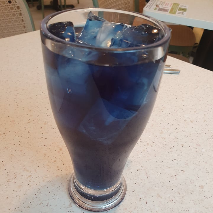 photo of Saute Saranghae Blue Flower Pea Drink shared by @mushroomtarian on  01 May 2024 - review