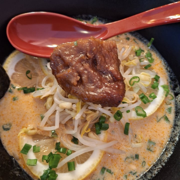 photo of Vegan Ramen Mei CDMX Lemon red tonkotsu shared by @mireyavegana on  19 Jul 2024 - review