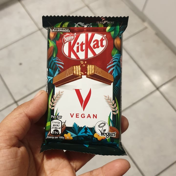 photo of Kitkat Kit Kat Vegan shared by @esha16 on  16 Nov 2023 - review