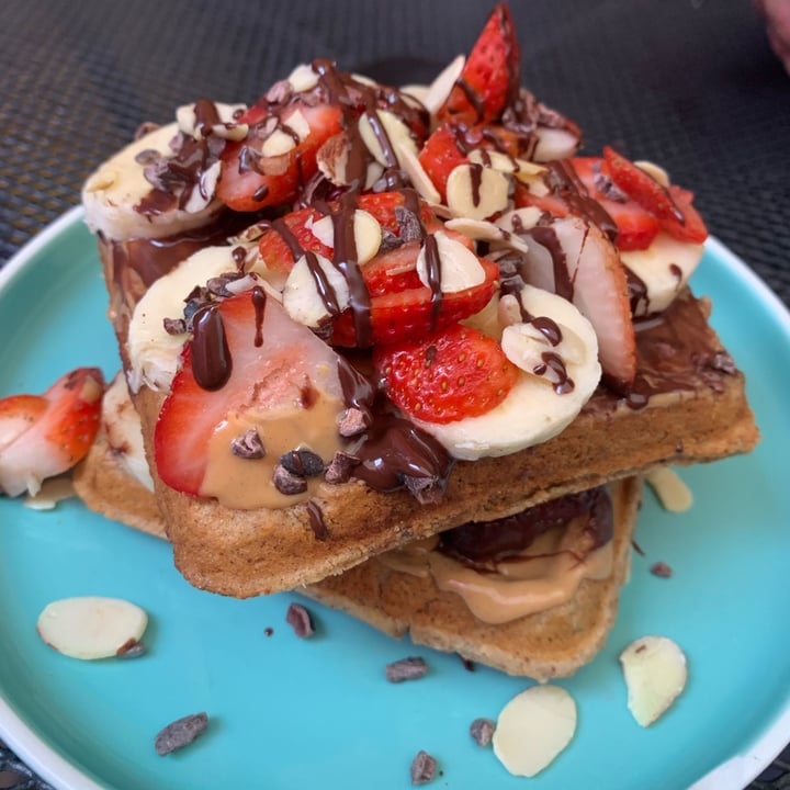 photo of Taco Green Waffles con chocolate shared by @happycoconut2004 on  05 Dec 2023 - review