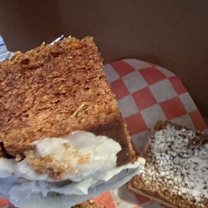 photo of Cats Luck carrot bar with cream cheese icing shared by @allycat38 on  20 Sep 2025 - review