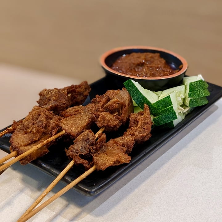 photo of Red Apple Veggie Café Golden Mushroom Satay shared by @xinru-t on  02 Feb 2024 - review