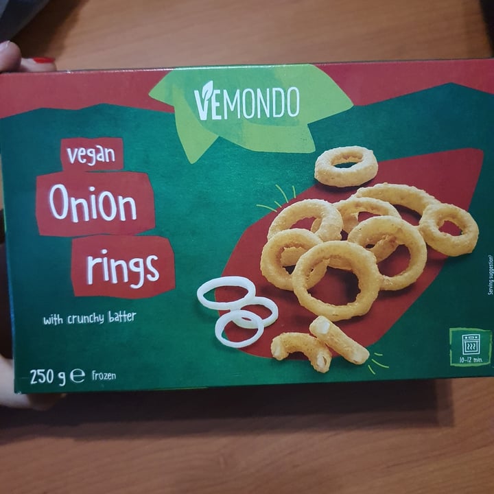 photo of Vemondo vegan onion rings shared by @tomma97 on  14 Mar 2024 - review