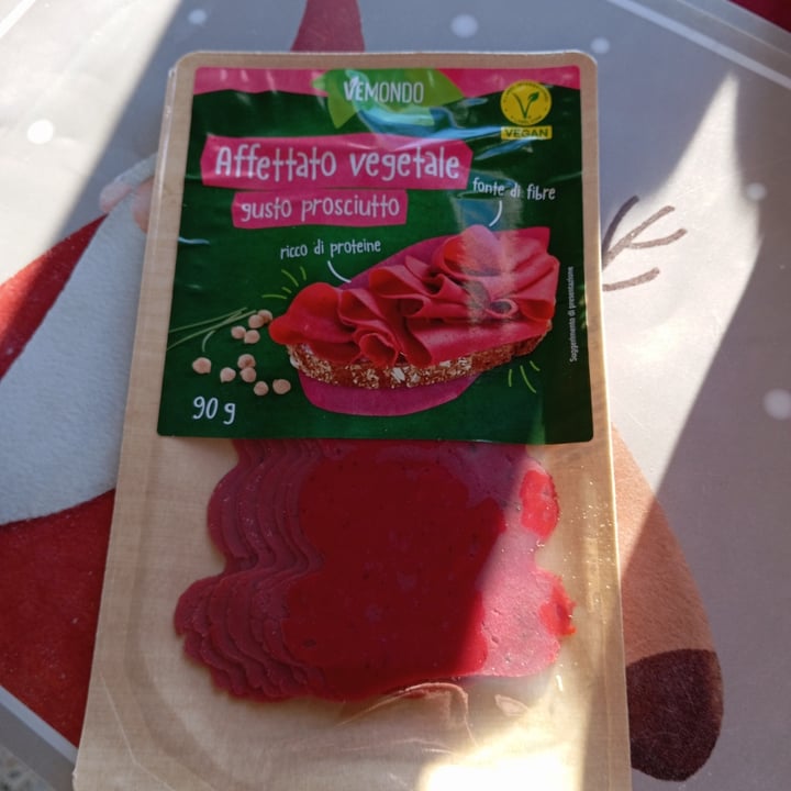 photo of Vemondo affettato gusto prosciutto crudo shared by @nanaspooky on  16 Jan 2025 - review