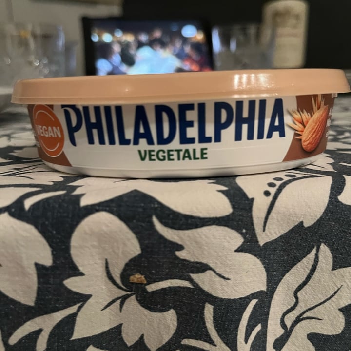 photo of Philadelphia Almond & Oat Based shared by @emandenvs on  16 Oct 2023 - review