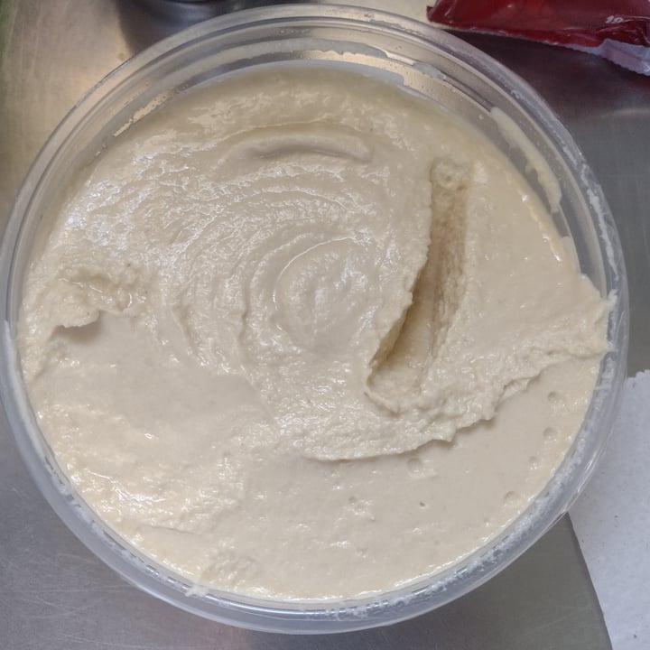 photo of Kyros Hummus clásico shared by @ncdn on  04 Apr 2024 - review