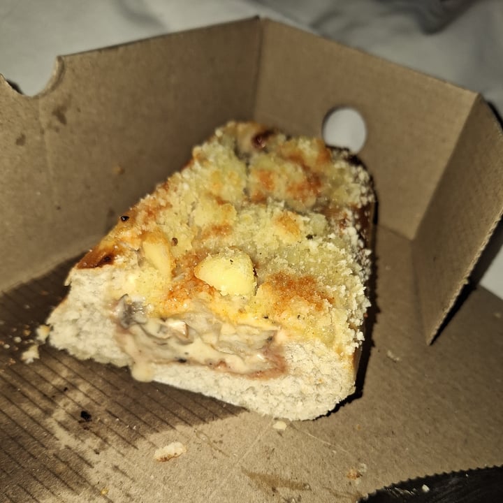 photo of Panarottis Tygervalley Vegan Chicken & Mushroom Sub shared by @lunascorner on  02 Oct 2023 - review