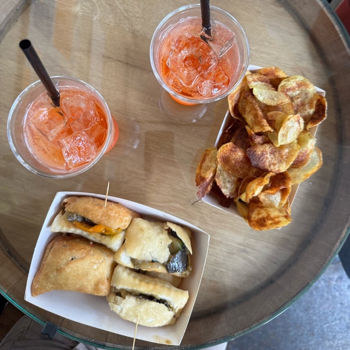 photo of Focacceria U Fugassin - Street Food Piemontese - Ligure a Torino Aperitivo vegan shared by @laveganasiciliana on  14 Jun 2025 - review