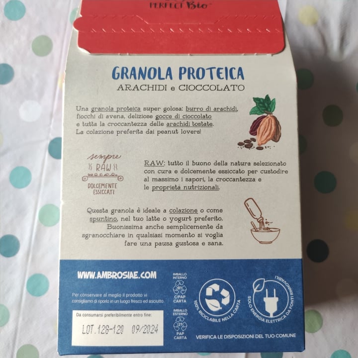 photo of Perfect Bio granola proteica arachidi e cacao shared by @dontinella on  24 Oct 2023 - review