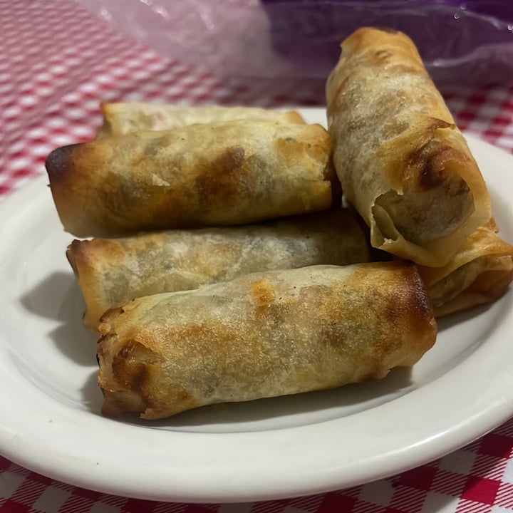 photo of Royal Asia Vegetable Spring Rolls With Edamame shared by @elsieram on  10 Mar 2025 - review