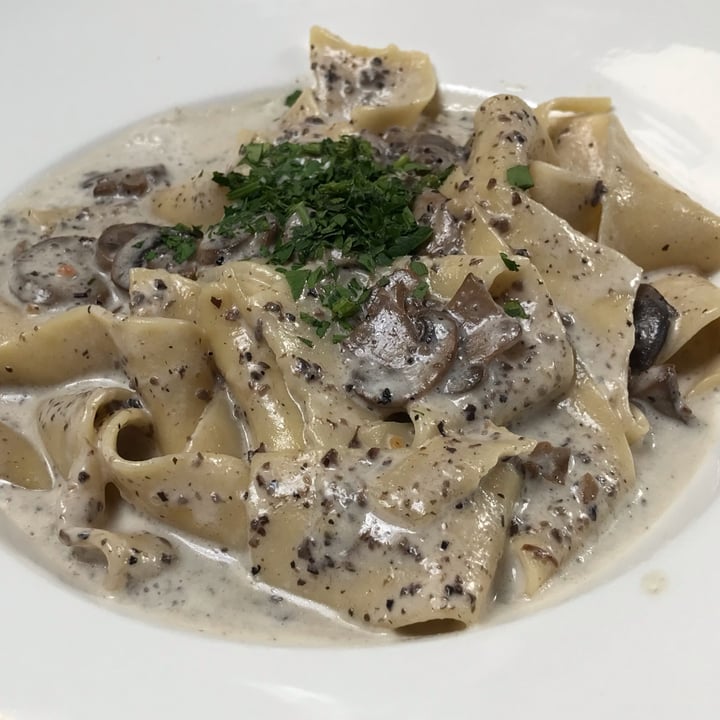 photo of Funghi e tartufo Pappardelle Funghi e Tartufo shared by @lordsnooks on  07 Oct 2025 - review