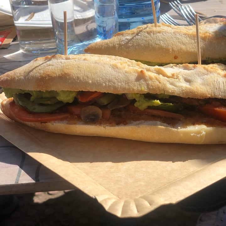 photo of Mar Mar Laida bocadillo Vegetal shared by @tomatoandpotatovegan on  30 Mar 2025 - review