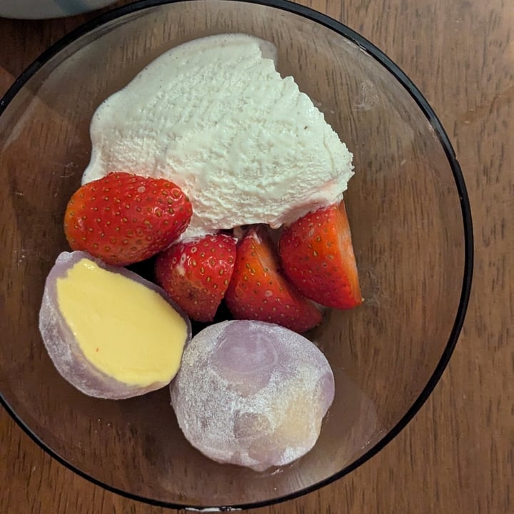 photo of Little Moons Passionfruit & Mango Mochi shared by @filter-kaapi on  03 May 2025 - review