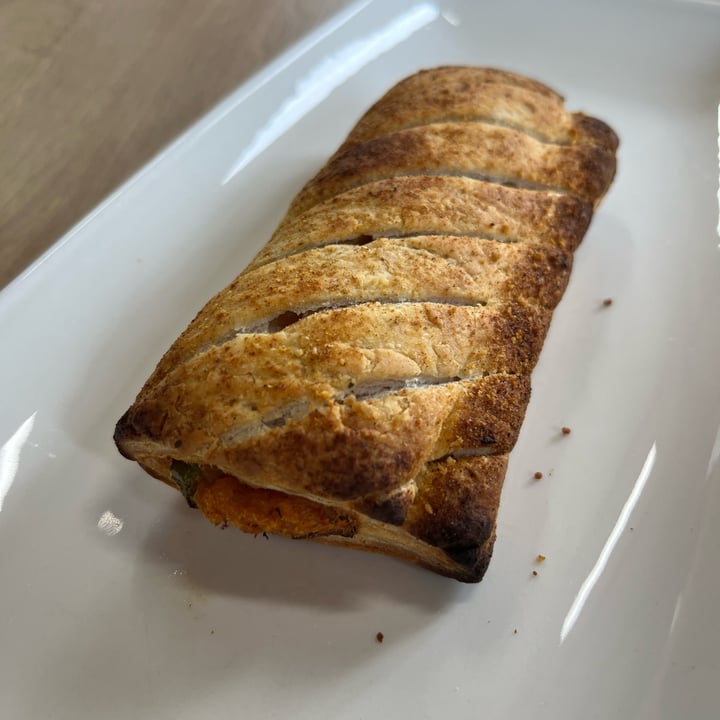 photo of RSPB Pulborough Brooks spicy bean sausage roll shared by @preshasoogrim on  17 Sep 2025 - review