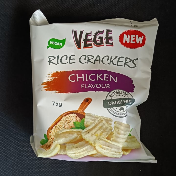 Ajitas Vege Rice Crackers Chicken Flavour Review | abillion