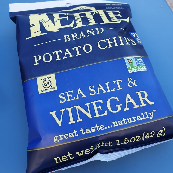 photo of Kettle Brand Sea Salt & Vinegar Chips shared by @paniwilson on  21 Apr 2024 - review