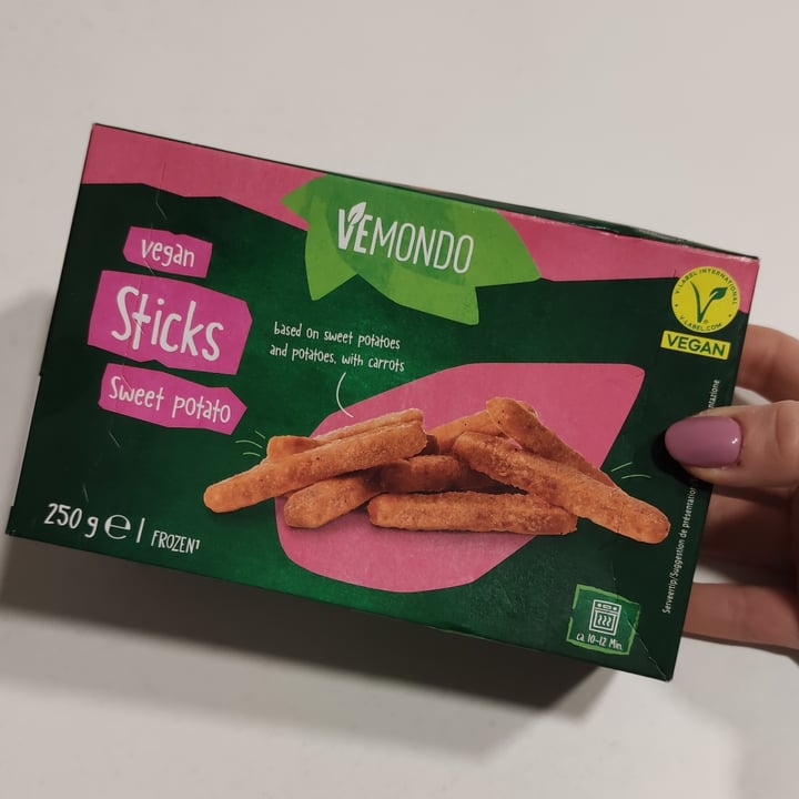 photo of Vemondo vegan sticks shared by @angelarusso on  02 Feb 2024 - review