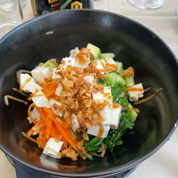 photo of Grissino Maki Tofu E Pomodoro (E Mix Verdure) shared by @deborahdevi on  11 Jun 2024 - review