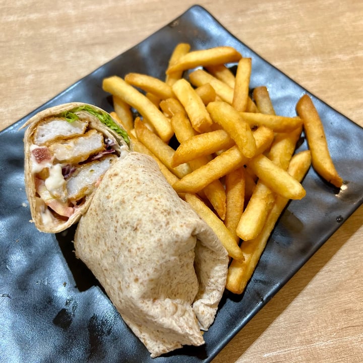 photo of Greendot Bedok Mall Crunchy Fillet Wrap shared by @erialc on  26 Nov 2024 - review