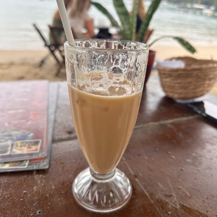 photo of Atelie Cafeteria cafe frio con leche vegetal shared by @marianelanacif on  04 Nov 2024 - review
