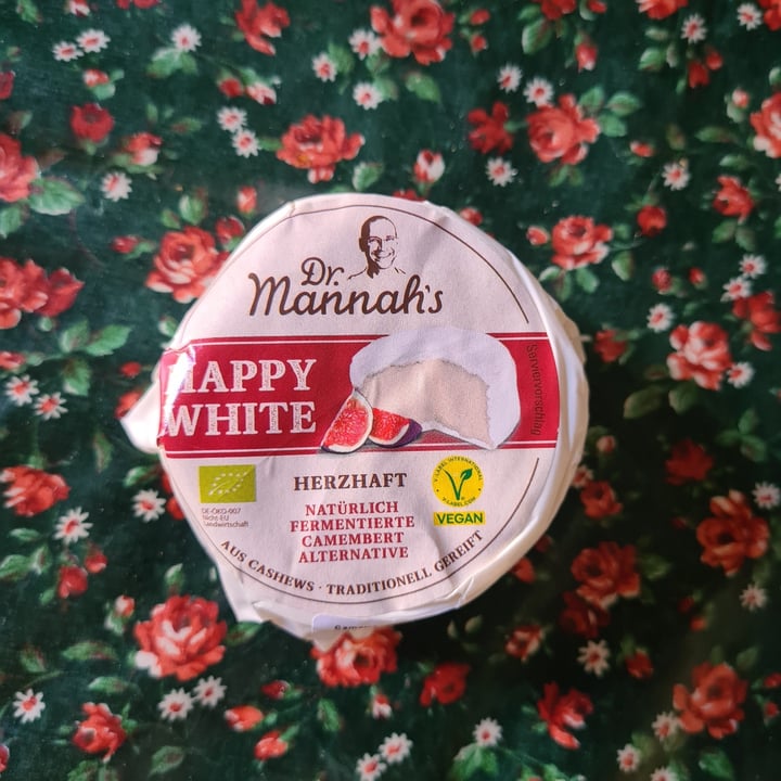 photo of Dr. Mannah's happy white shared by @martaferri on  16 Oct 2023 - review