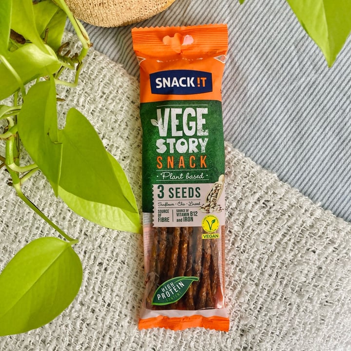 photo of Snack it Vege Story Snack 3 Seeds shared by @geisalopes on  27 Aug 2025 - review