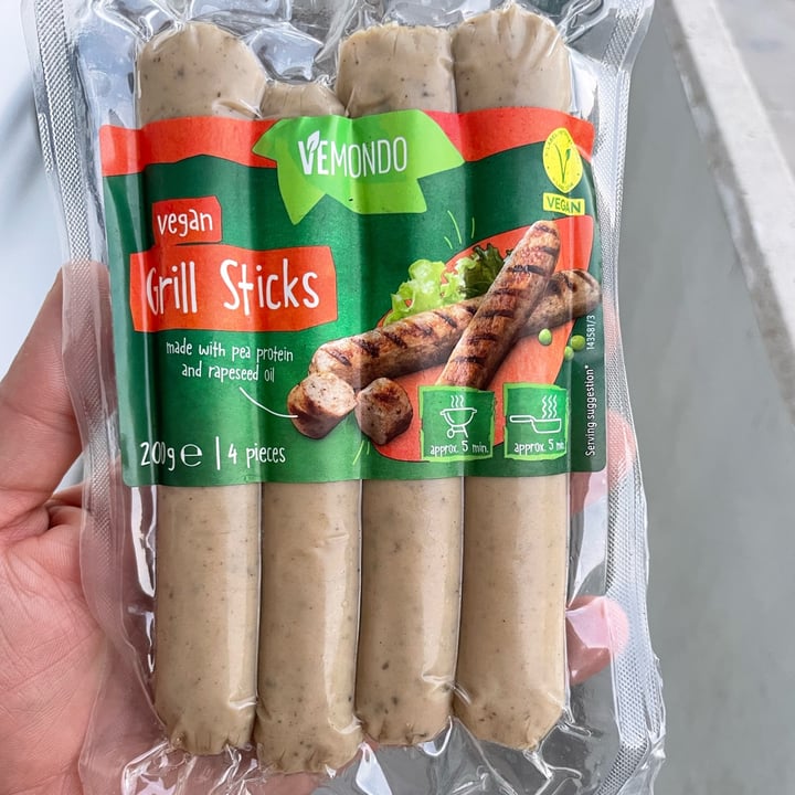 photo of Vemondo vegan grill sticks shared by @tenny88 on  13 Aug 2025 - review