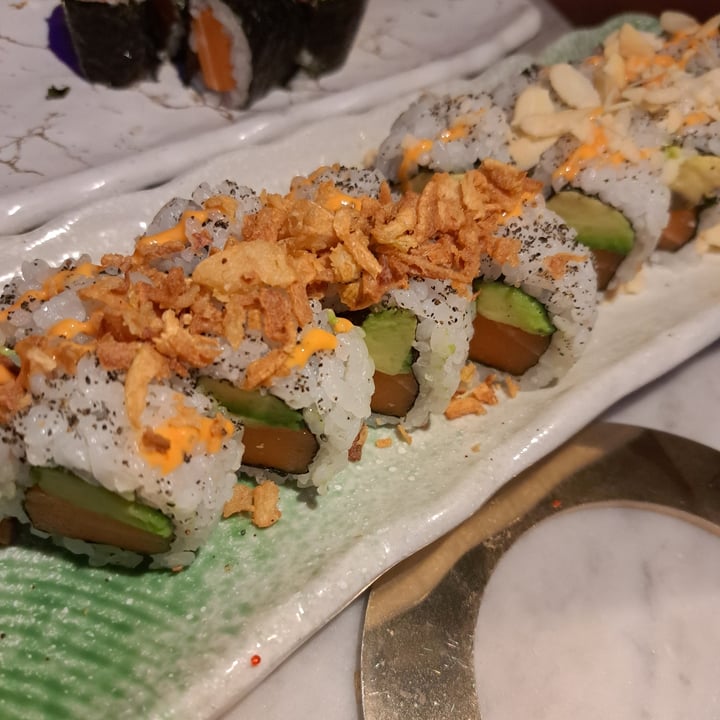photo of Domò Sushi Uramaki vegan shared by @maryquitecontrary on  30 Apr 2024 - review