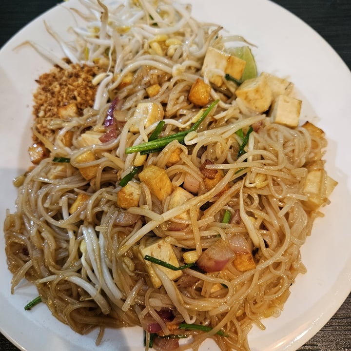 photo of IMM THAI CAFE pad thai shared by @libbymw on  12 Feb 2024 - review