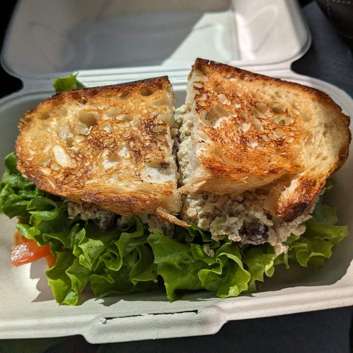 photo of Vida's Plant Based Butcher Chicken Salad Sandwich shared by @kristikrum on  02 May 2024 - review
