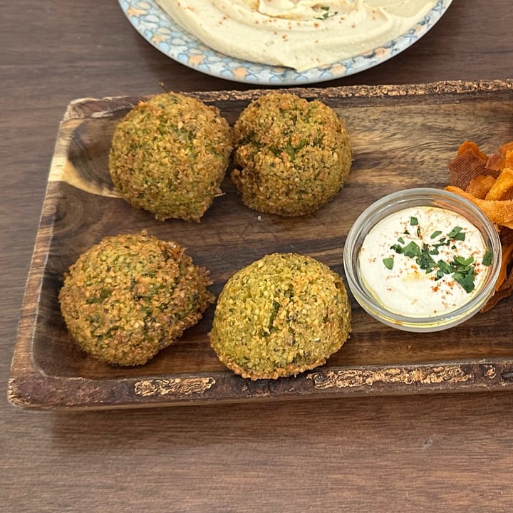photo of Hummus Barcelona Falafel shared by @nicolerenou on  21 Feb 2024 - review