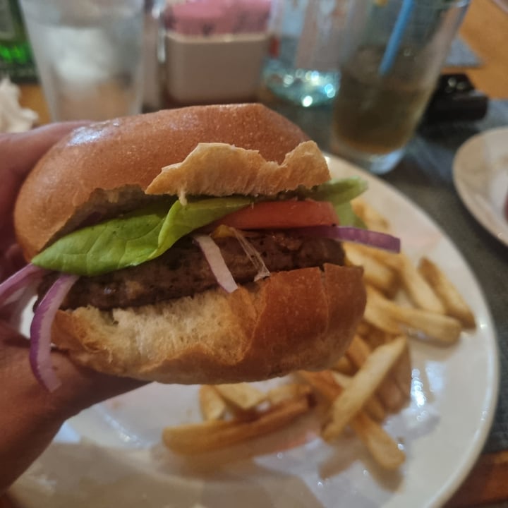 photo of Bobby Van's Veggie Burger 🍔 shared by @sunshineyum on  30 Jul 2025 - review