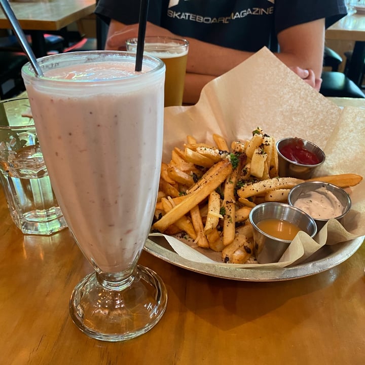photo of Watercourse Foods Loaded Truffle Fries shared by @eacobb on  18 Aug 2023 - review