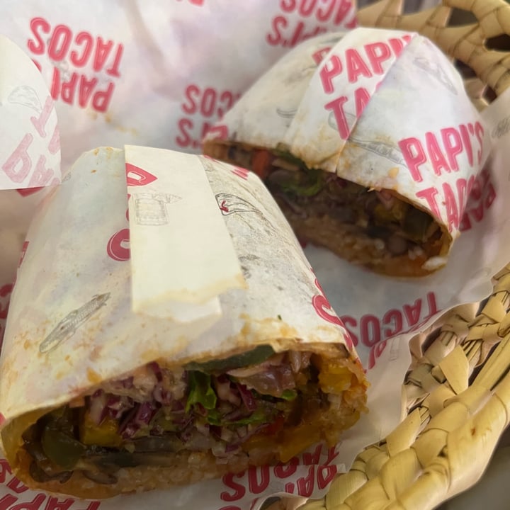 photo of Papi's Tacos El Vegano Burrito shared by @funotter37 on  03 Jul 2024 - review