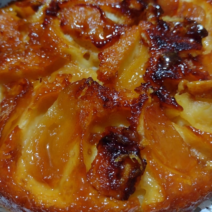 photo of Del Fuego Vegan Torta invertida de manzanas shared by @alejandraglck on  23 Mar 2024 - review
