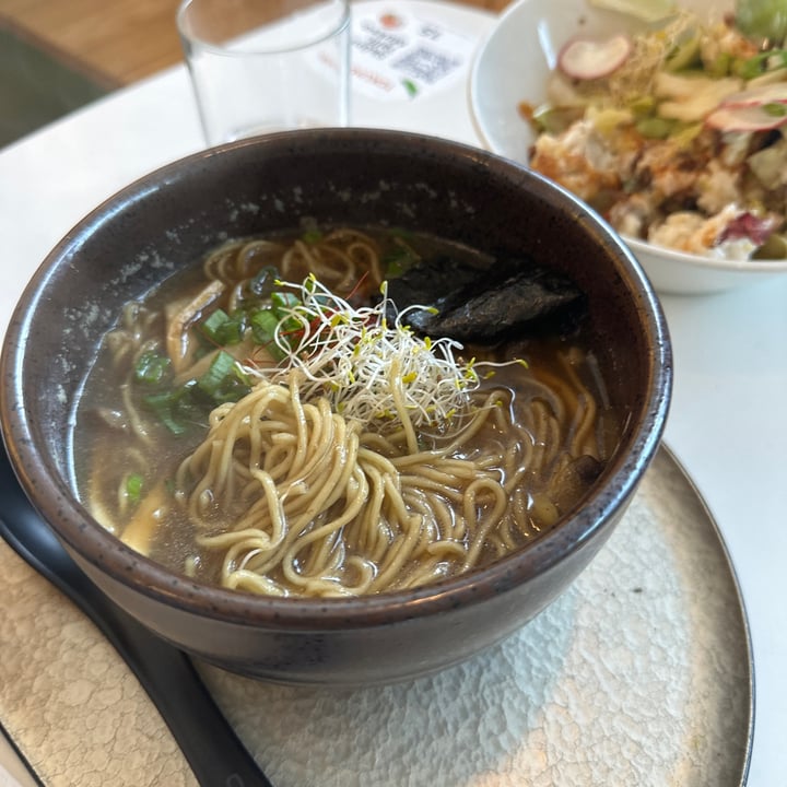 photo of Tokumaru Ramen & Sushi Vegan Ramen shared by @vegantravels on  16 Sep 2023 - review