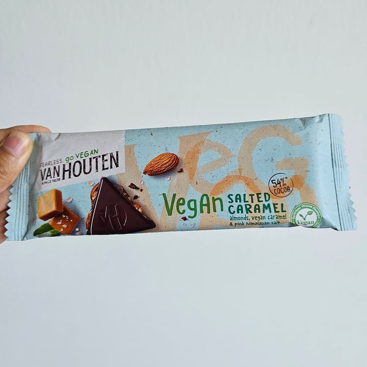 photo of Van Houten Vegan Salted Caramel Dark Chocolate shared by @akanksha-r on  23 Dec 2023 - review